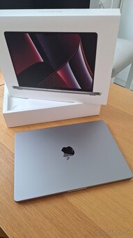 MacBook Pro M2 Pro 14 palcový - 6