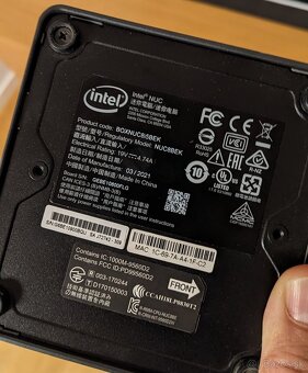 Intel NUC mini PC (BOXNUC8i5BEK) - 6