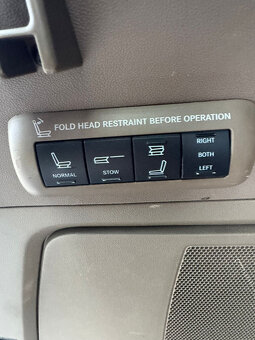 Lancia Voyager 2.8 CRD, automat, 7 míst - 6