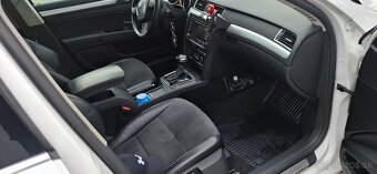 Škoda Superb Combi 2.0 Tdi 125kw Dsg F1 alcantara - 6