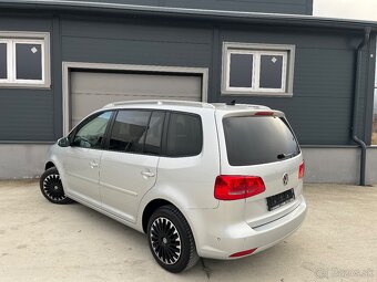 VW Touran 2.0TDI Higline 7miestny - 6