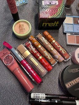 Sada makeupu Dior, nyx,atď. - 6