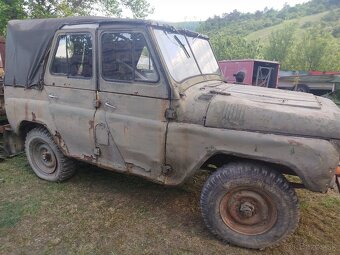 Uaz 469 - 6