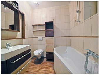CENTRUM / 3i byt BB / PARK SNP / ČSA / REKONŠTRUKCIA / 80 m2 - 6