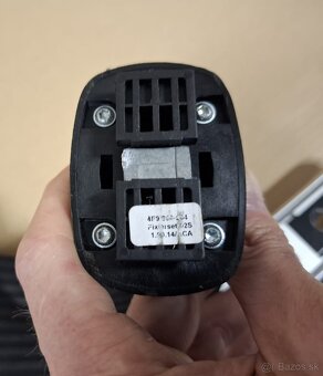 záchytný systém kufra Superb 2
 - 6