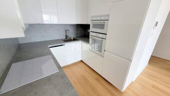 MODERNÝ 2i byt, KLINGERKA, LOGGIA, 2 X KLÍMA, PARKING,Súkenn - 6
