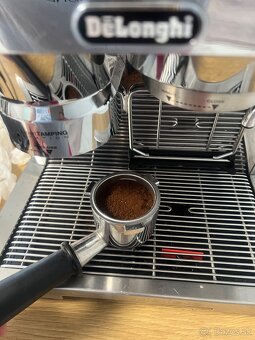 Pákový kávovar De'Longhi La Specialista OPERA EC9355.M nere - 6