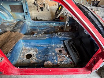 Bmw E30 325i - 6
