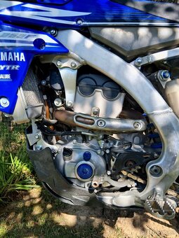 Yamaha yzf 250 - 6