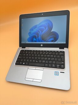 Notebook 12" HP.i7 6500U 2x2,50GHz.16gb ram.256gb SSD - 6