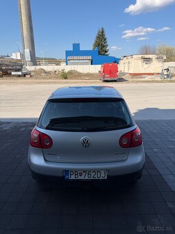 Golf V 1.6 benzín - 6