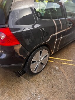 Volkswagen Golf 5 - 6