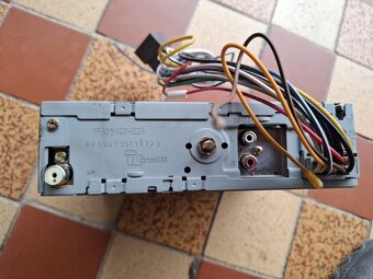 predam diely z Renault 2,3dv 1,4 benzin, r.v,2004 - 6