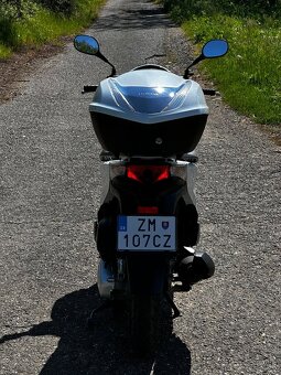 Predám skúter Honda SH 125 ABS 2013 8500km - 6