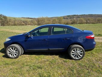 Renalt Fluence - 6
