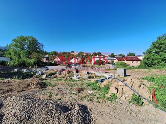 Predám pekný stavebný pozemok 820m2 Bohdanovce, projekt,všet - 6