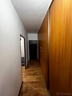 SIMI real - veľký 3 izbový byt s balkónom - 75 m2 - 6