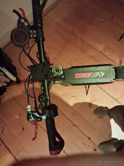 Elektrická kolobežka zero 8 x - 6