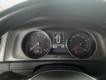 VW GOLF 7 COMBI 1,6TDI 77KW 2015 - 6