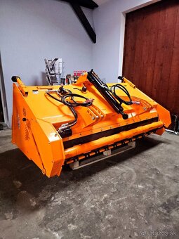 DCSK FKM Sypač MASTER 200 - 6