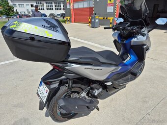 Honda Forza 125 Top box - 6