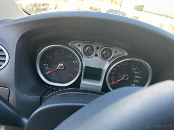 Predám Ford Focus kombi benzín-plyn - 6