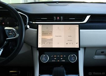 Jaguar F-Pace D200 AWD R-DYNAMIC ZÁRUKA PANO 150 kw - 6