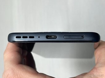 MOTOROLA EDGE 40 NEO • 12GB / 256GB • BLACK - 6