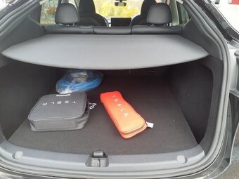 Tesla Model Y – 04/2024 – 220 kW – 52 121 km – Výborný stav - 6