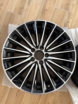 Original elektrony Mercedes trieda C AMG packet - 6