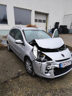 Predám havarované Renault Clio - 6