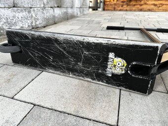 Kolobežka freestyle STRIKER GRAVIS L black - 6