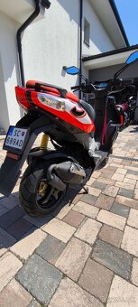 Aprilia SR50 Replica - 6
