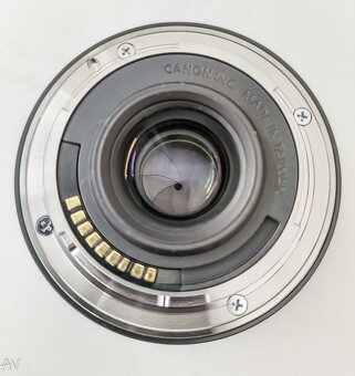 Canon EF-M 22 мм f/2 - 6