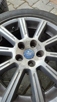 Ford R17 - 6