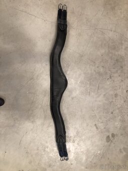 Cierny podbrusnik Stubben 140cm - 6