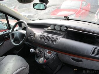 Citroen C8 rozpredam na nahradne diely - 6