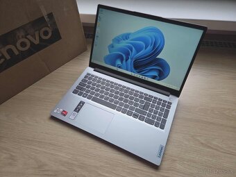 Lenovo IdeaPad 1 15AMN7 AMD 7120U,8GB/256GB,zaruka,brasna - 6