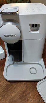 Automatický kávovar Nespresso Gran Lattissima bílý - 6