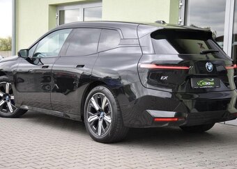 BMW iX xDrive40 326k 240 kw - 6