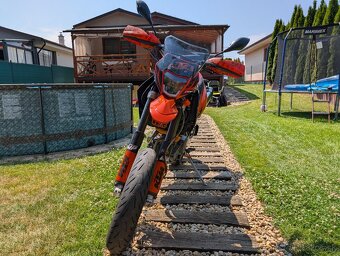 KTM LC4 640 supermoto v TP A2 - 6
