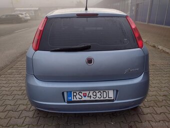 Predám Fiat Grande Punto 1.2 Šport 8V  klímou M5 5d TOP STAV - 6