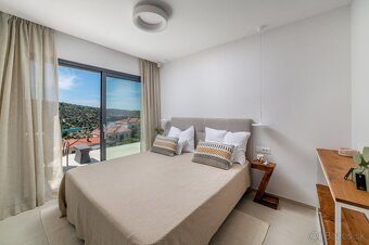 Chorvátsko, luxusná vila 80 metrov od mora. - 6