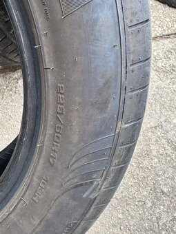 225/60R17 - 6