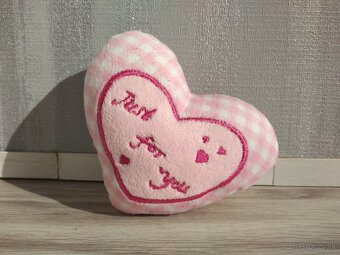 Módna hrzdavovlasá bábika s doplnkami - 6