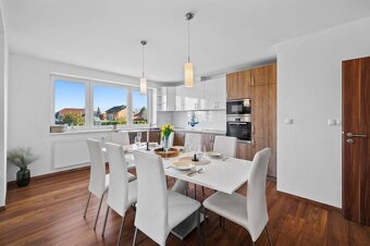 REZERVOVANÉI Predaj 5 - izb.dom v obľúbenej lokalite Ivanka  - 6