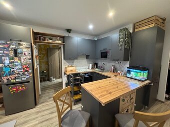 PREDAJ 2-izbového zrekonštruovaného bytu SEREĎ - 6