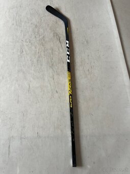Predám hokejku CCM Supertacks AS2 PRO INT - 6