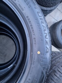 225/55R17 Bridgestone turanza 8mm - 6