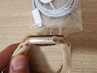 Apple Watch Series 10 GPS + Cellular 46mm Zlaté - 6